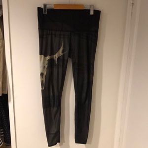 Feeling Yoga Leggings Size Large